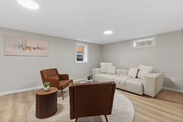 58 Chandler Rd, Andover, MA 01810