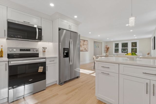 58 Chandler Rd, Andover, MA 01810