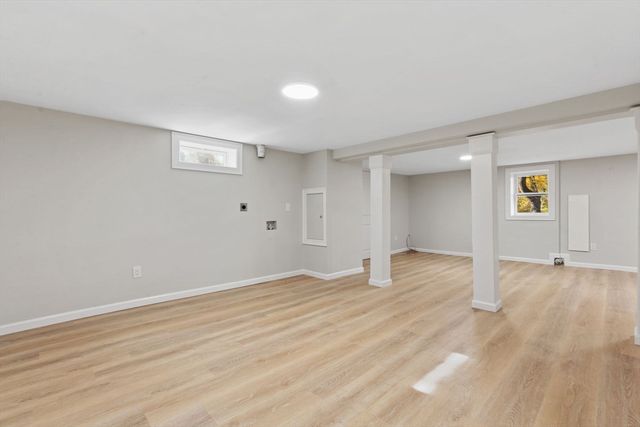 58 Chandler Rd, Andover, MA 01810