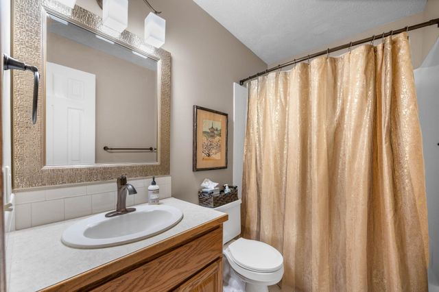 3972 N Sweet Bay Ct, Wichita, KS 67226