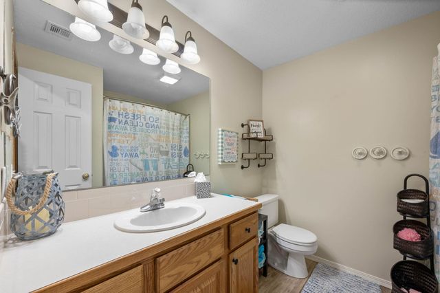 3972 N Sweet Bay Ct, Wichita, KS 67226