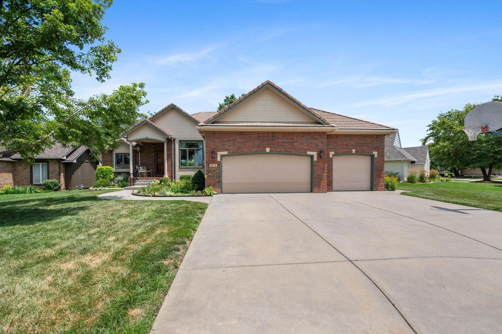 3972 N Sweet Bay Ct, Wichita, KS 67226
