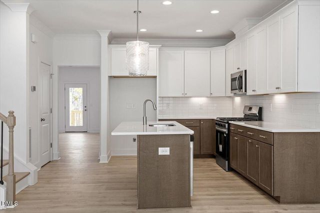 2286 Apex Peakway, Apex, NC 27502