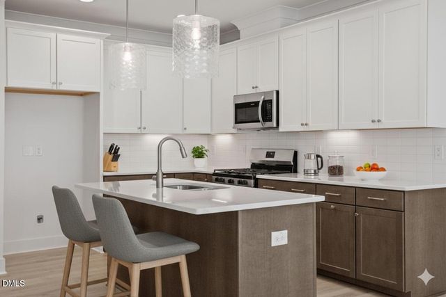 2286 Apex Peakway, Apex, NC 27502