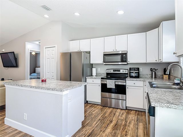 640 CHESTNUT AVENUE, Orange City, FL 32763