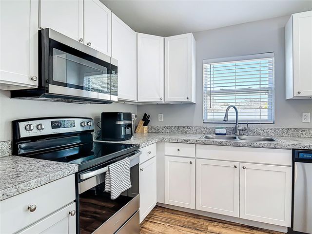 640 CHESTNUT AVENUE, Orange City, FL 32763