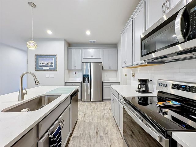 3775 MAXWELL PARK DRIVE 3775, Sun City Center, FL 33573