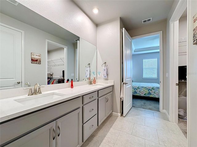 3775 MAXWELL PARK DRIVE 3775, Sun City Center, FL 33573