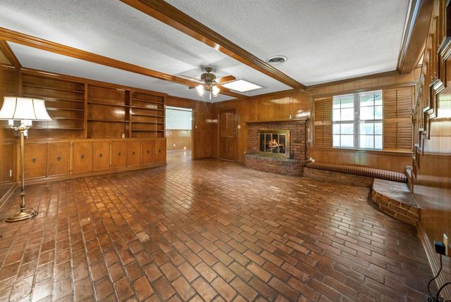 1101 Canada Street, Jacksonville, TX 75766