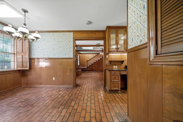 1101 Canada Street, Jacksonville, TX 75766