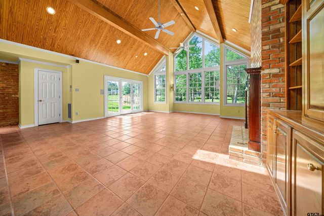 1101 Canada Street, Jacksonville, TX 75766