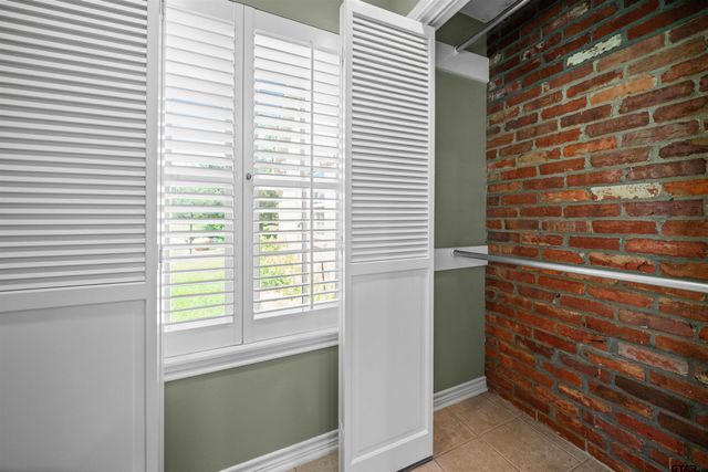 1101 Canada Street, Jacksonville, TX 75766