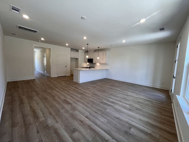 118 Valentine Aly, Nashville, TN 37218