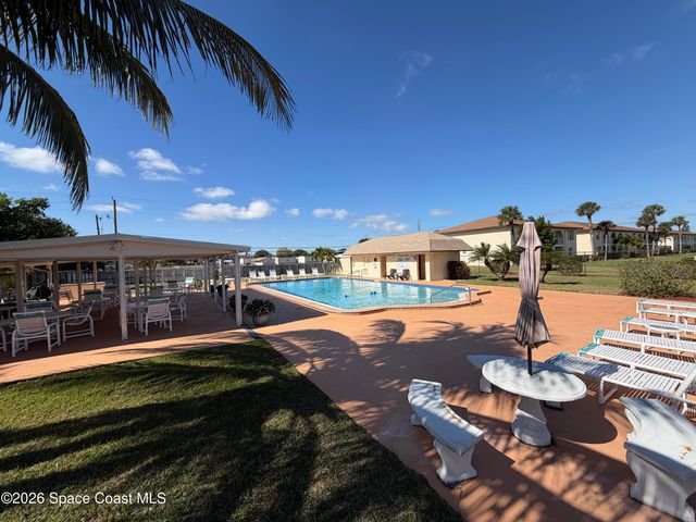 1047 Small Court 38, Indian Harbour Beach, FL 32937