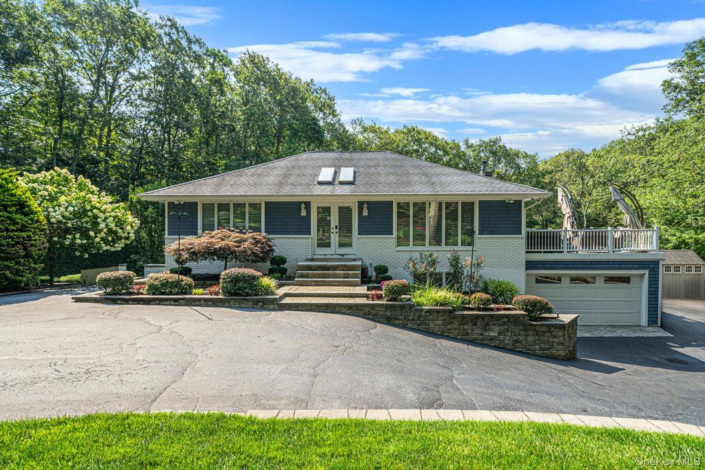 56 Old Homestead Road, Port Jefferson, NY 11777