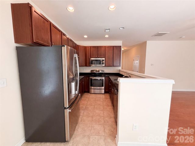 13809 Singleleaf Lane, Charlotte, NC 28278