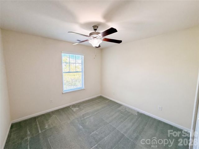 13809 Singleleaf Lane, Charlotte, NC 28278
