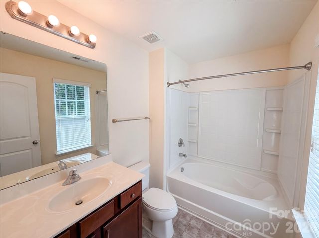13809 Singleleaf Lane, Charlotte, NC 28278