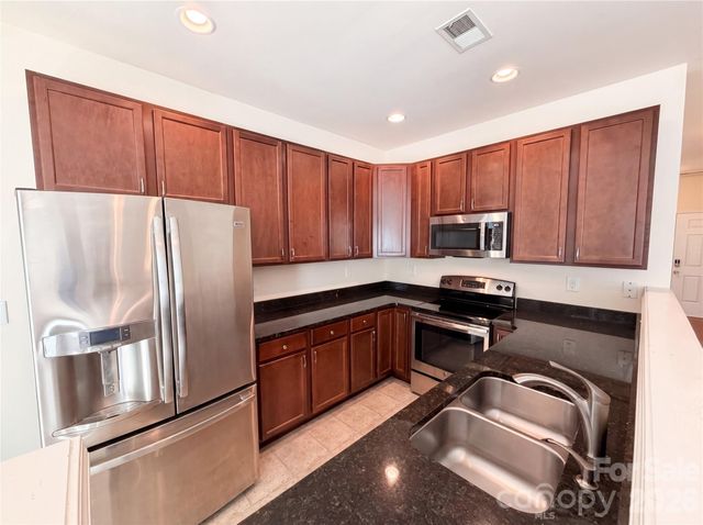 13809 Singleleaf Lane, Charlotte, NC 28278