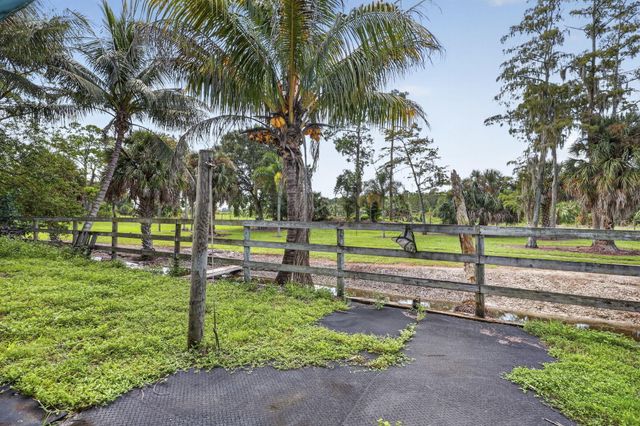 10920 Barn Road, Lake Worth, FL 33449