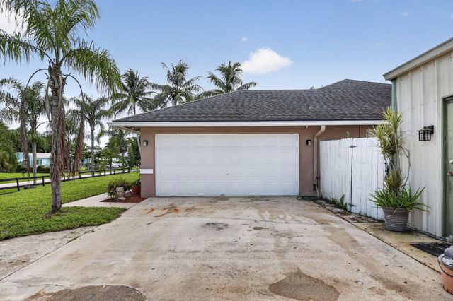 10920 Barn Road, Lake Worth, FL 33449