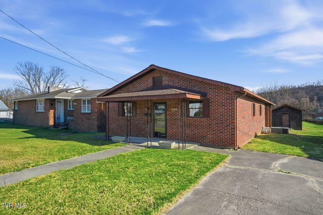 1512 East Fairview Avenue, Johnson City, TN 37601