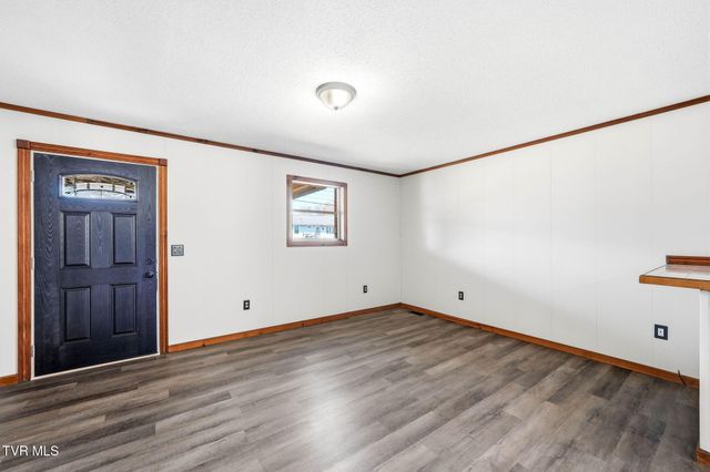 1512 East Fairview Avenue, Johnson City, TN 37601