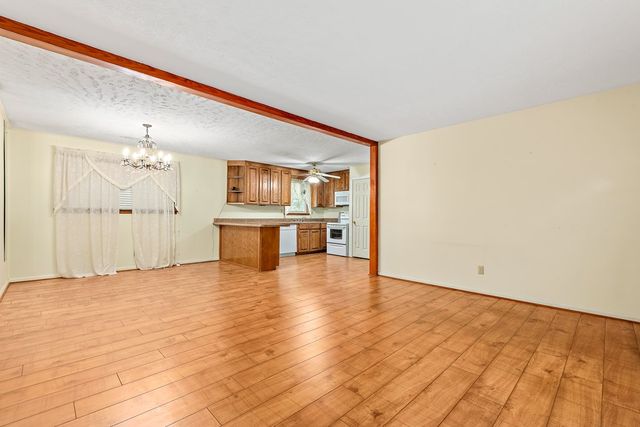 2211 Rocky Branch Rd, Dothan, AL 36303
