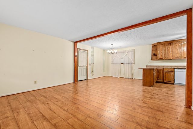 2211 Rocky Branch Rd, Dothan, AL 36303