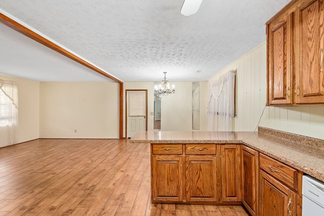 2211 Rocky Branch Rd, Dothan, AL 36303