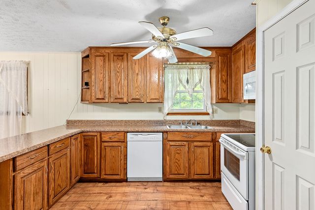 2211 Rocky Branch Rd, Dothan, AL 36303
