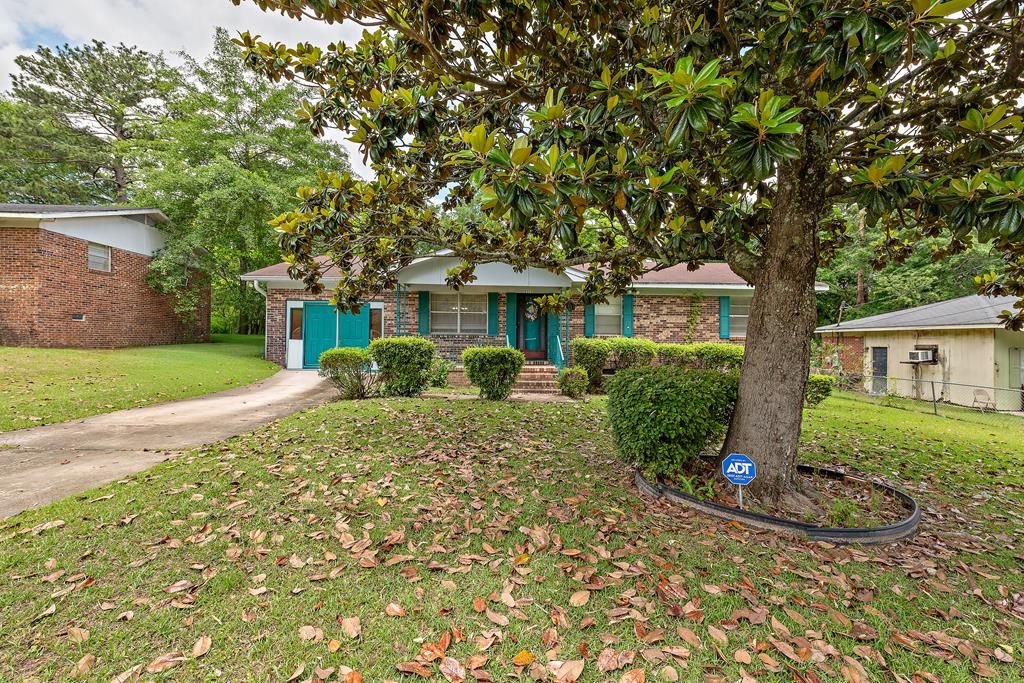 2211 Rocky Branch Rd, Dothan, AL 36303