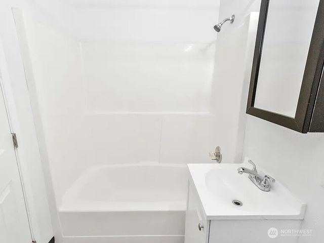 15408 74th Avenue E, Puyallup, WA 98375