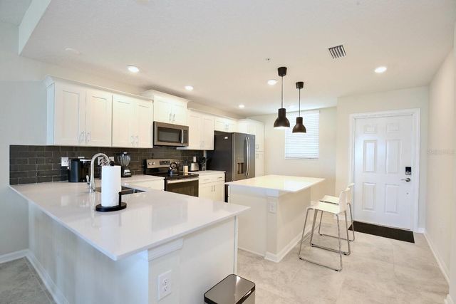 3150 PARADOX CIRCLE 305, Kissimmee, FL 34746