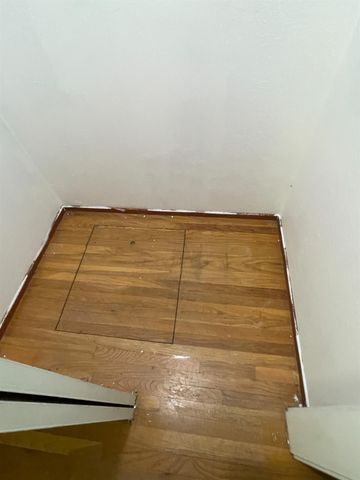 6401 Westbrook Dr, Citrus Heights, CA 95621