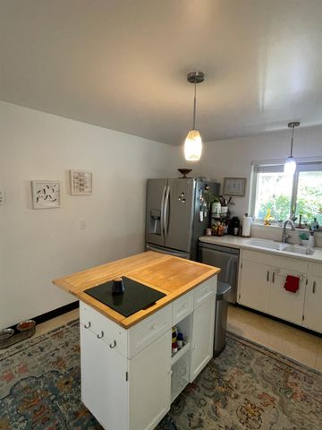 6401 Westbrook Dr, Citrus Heights, CA 95621