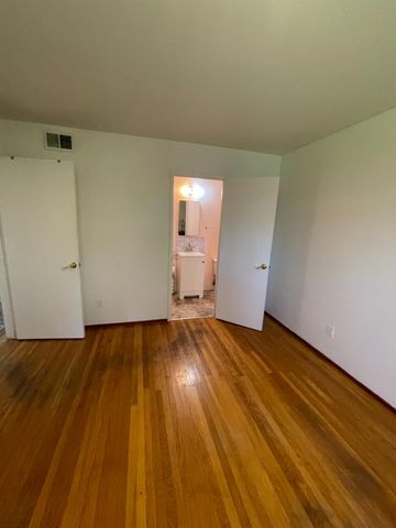 6401 Westbrook Dr, Citrus Heights, CA 95621