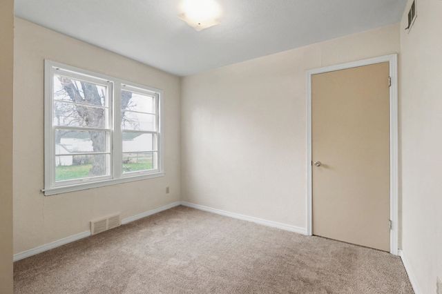 3249 S Palisade Ave, Wichita, KS 67217