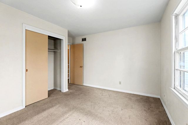 3249 S Palisade Ave, Wichita, KS 67217