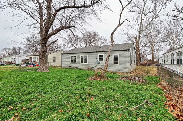 3249 S Palisade Ave, Wichita, KS 67217