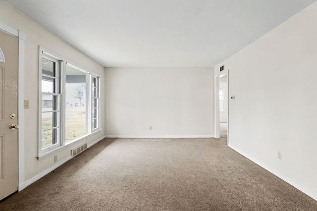 3249 S Palisade Ave, Wichita, KS 67217