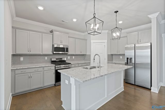14741 Greenleaf Drive, Athens, AL 35613