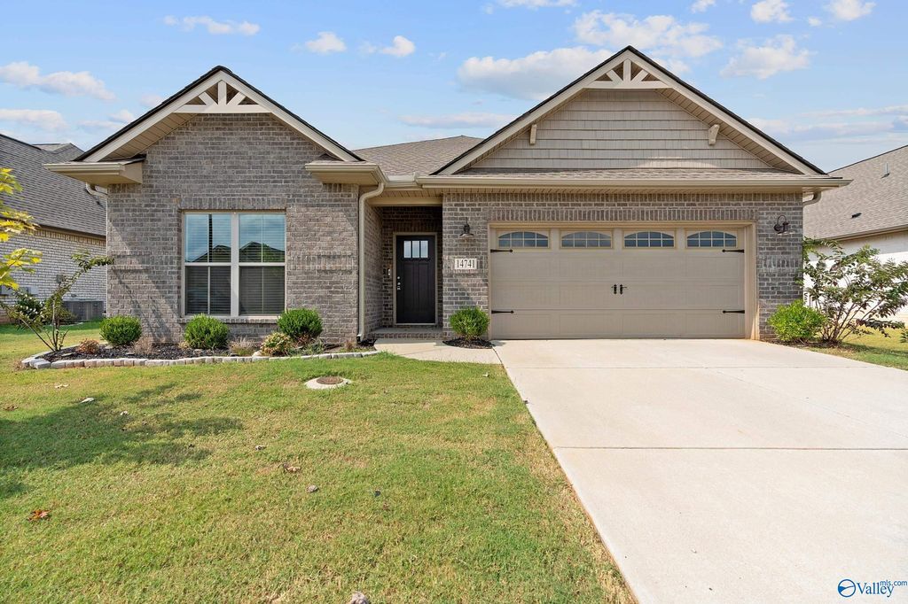 14741 Greenleaf Drive, Athens, AL 35613