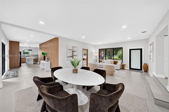 8230 SW 117th Terrace, Miami, FL 33156