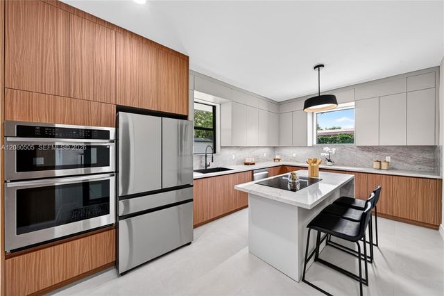 8230 SW 117th Terrace, Miami, FL 33156