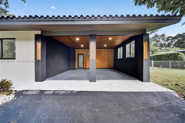 8230 SW 117th Terrace, Miami, FL 33156