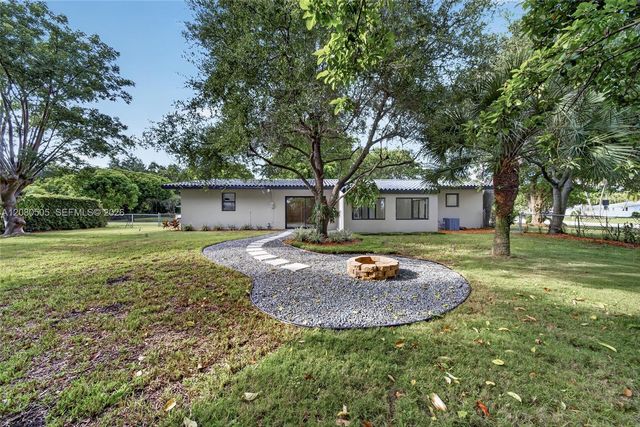 8230 SW 117th Terrace, Miami, FL 33156
