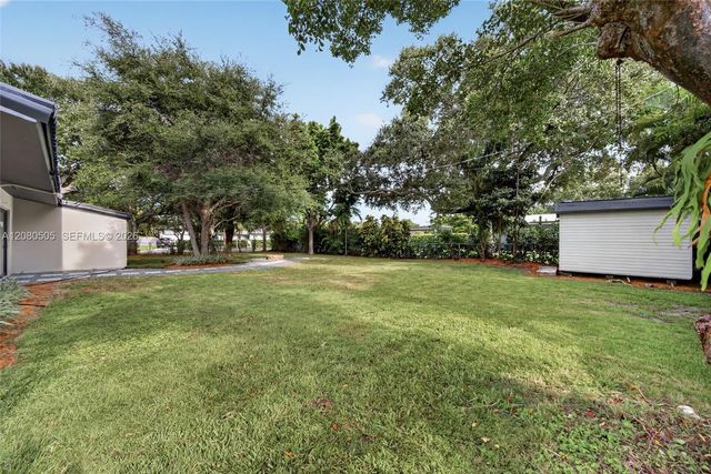 8230 SW 117th Terrace, Miami, FL 33156
