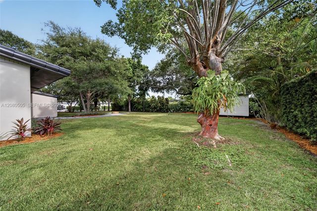 8230 SW 117th Terrace, Miami, FL 33156