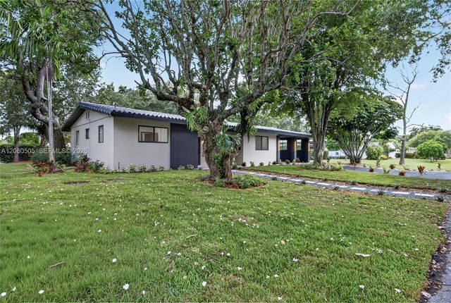 8230 SW 117th Terrace, Miami, FL 33156